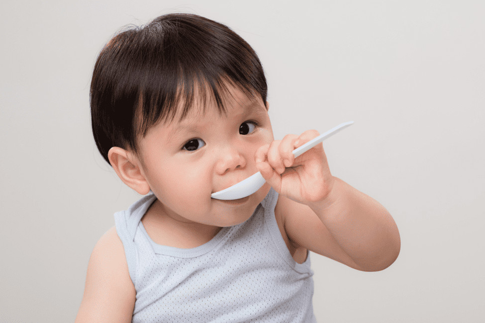 bột sữa non giúp giảm bệnh tật ở trẻ